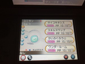 735